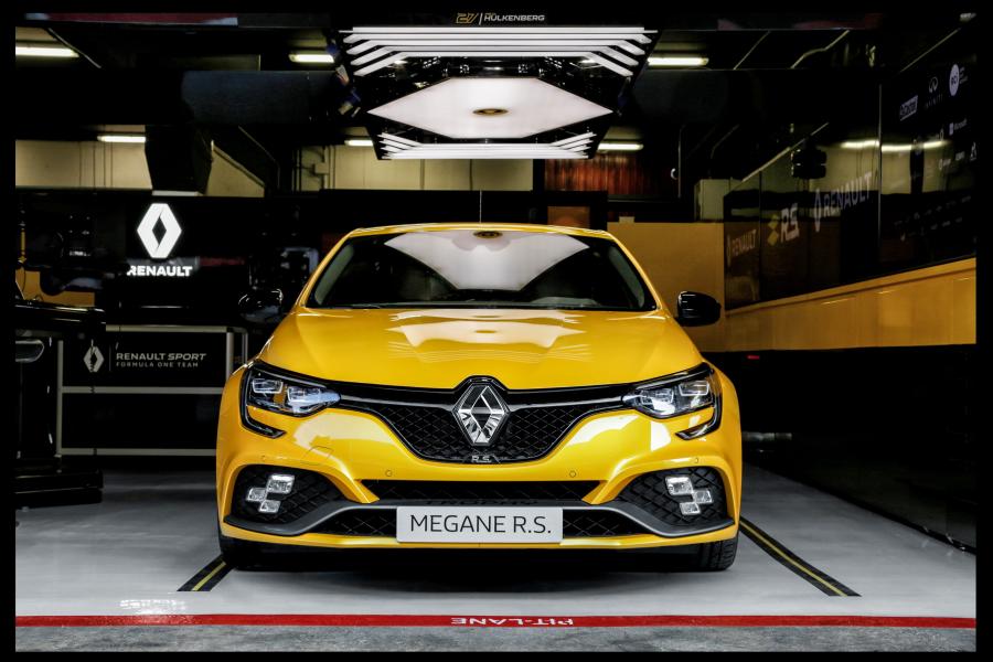 Renault Megane R.S. Trophy 2018 года  (WW) (фото 18 из 65)
